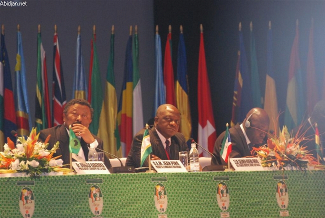 Le président de l`UA accuse les pays européens et les USA de la piraterie en Somalie